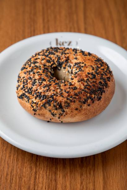 Bagel com gergelim: pedida da Kez Padaria Bagel com gergelim: pedida da Kez Padaria