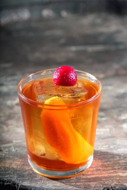 Dimiliano: com Domecq, Cynar e licor de café Dimiliano: com Domecq, Cynar e licor de café