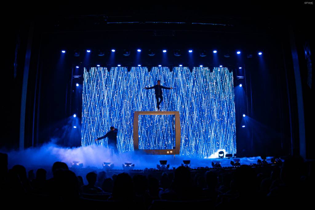 Ilusionistas se apresentam no Teatro VillaLobos