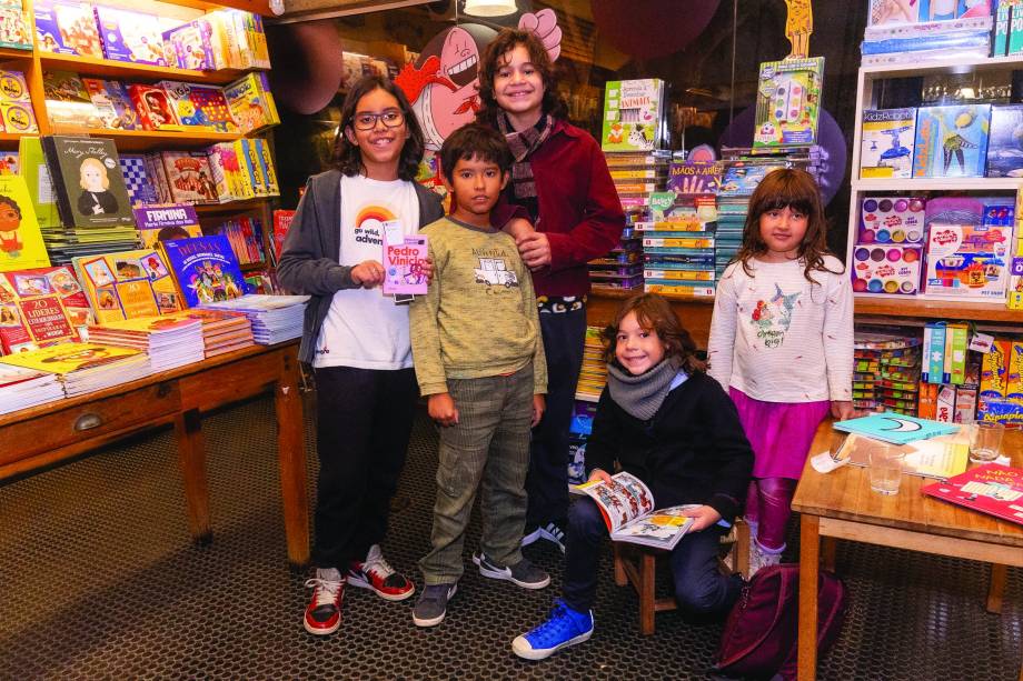 Turminha de fãs mirins Turminha de fãs mirins