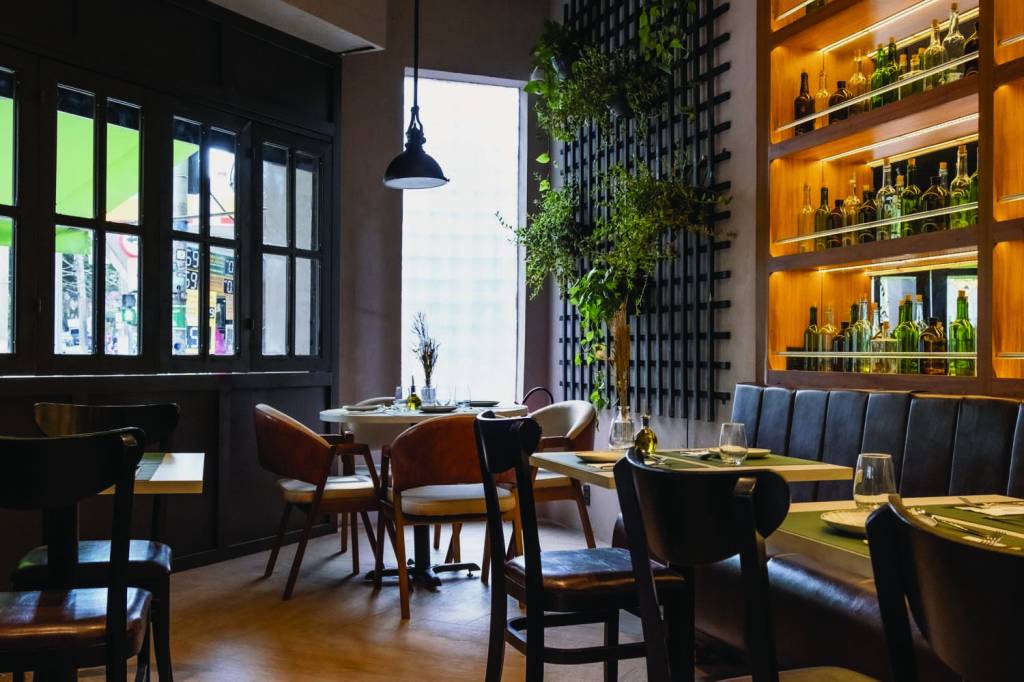 AZvedo tem cardápio que homenageia pratos de restaurantes de Pinheiros