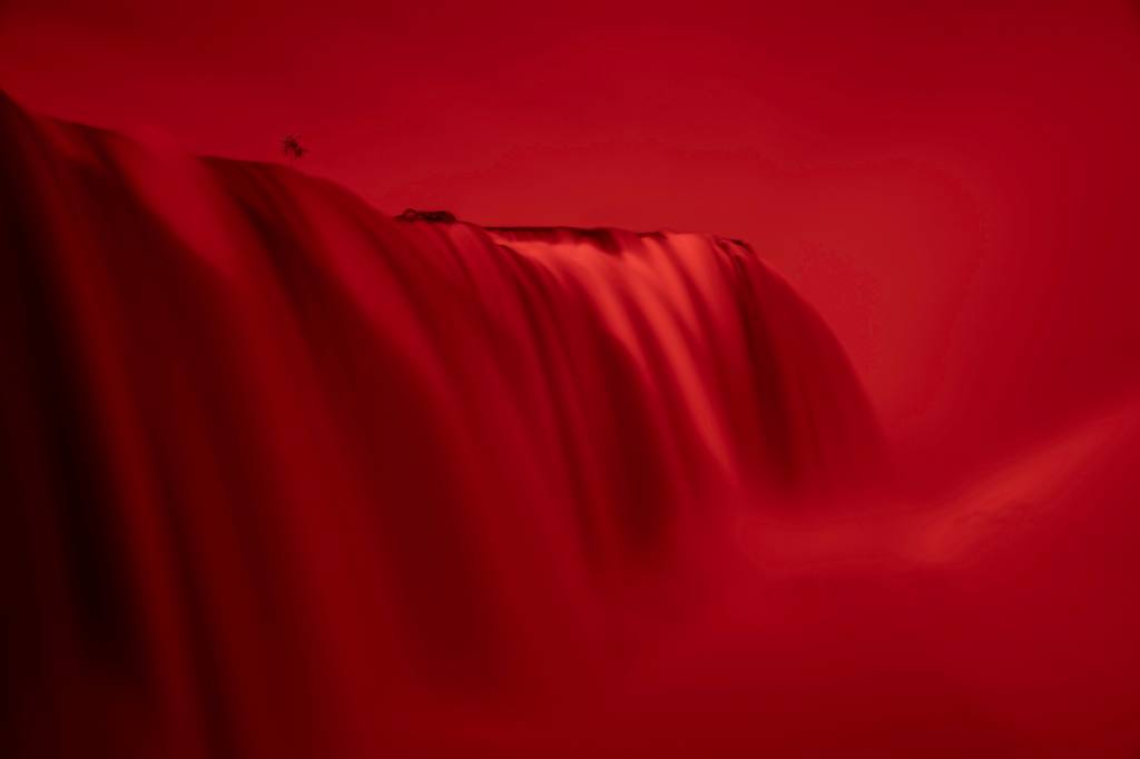 Ed Beltrão exibe fotos em grande escala na Galeria Silvana Tinelli