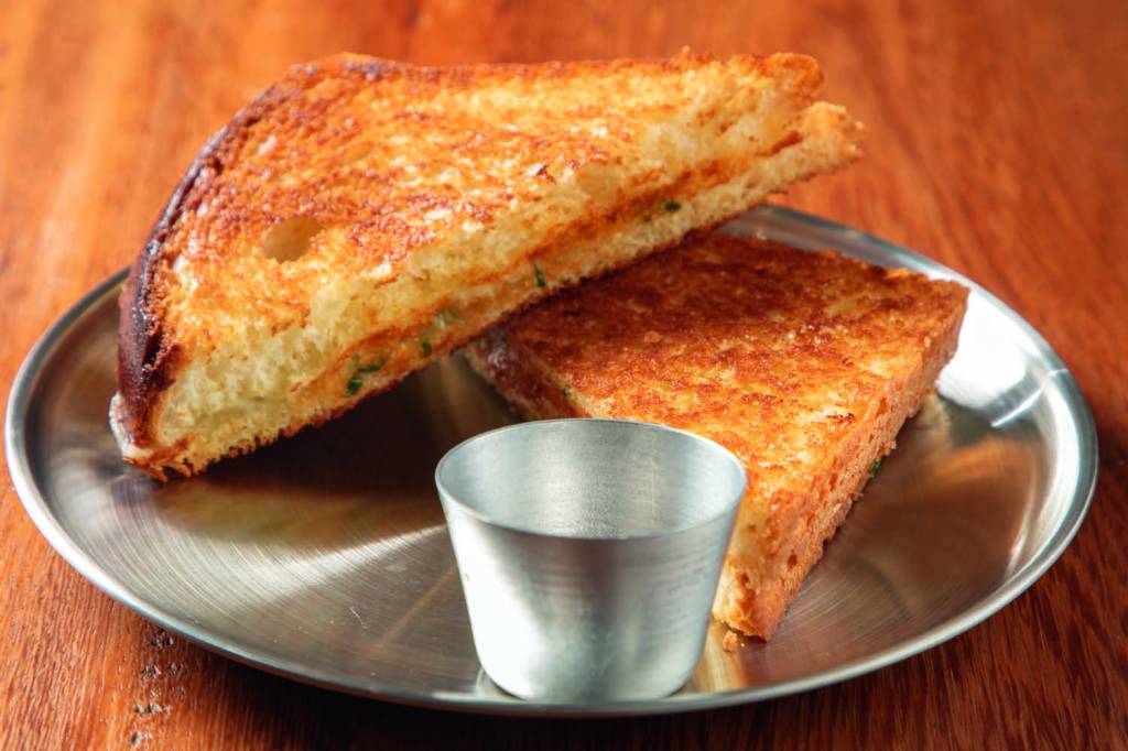 Ronin Café é aberto na Barra Funda por chefs de estabelecimento premiado