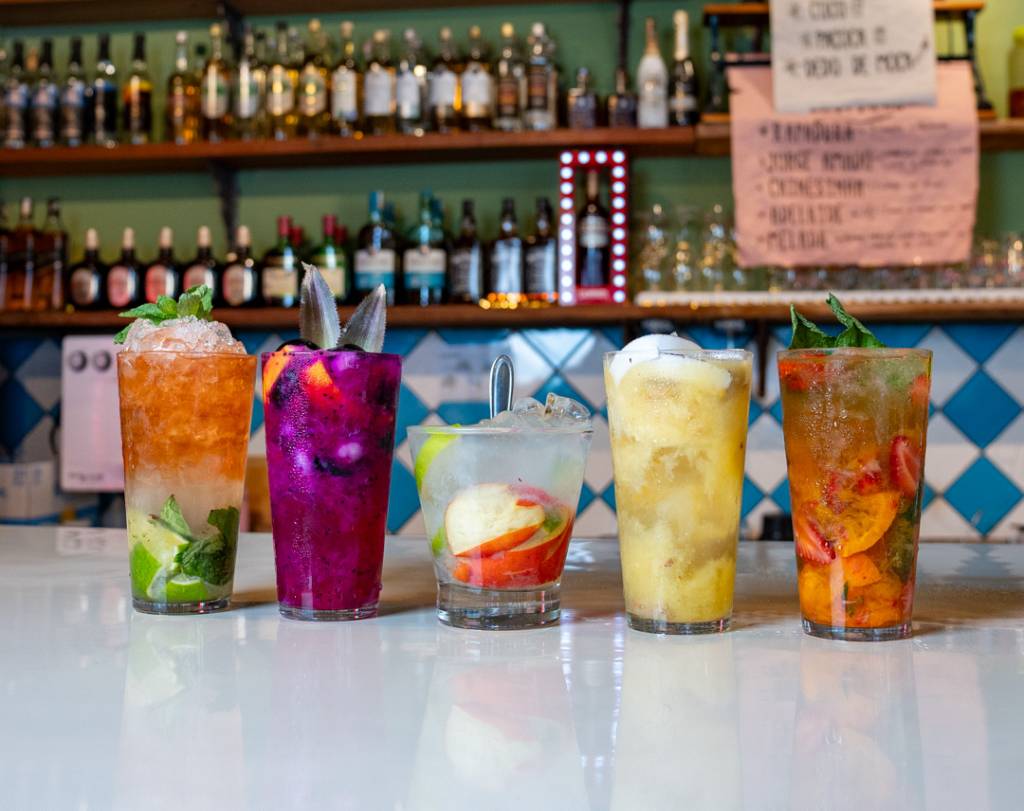 Bar da Adelaide lança caipirinhas de bartenders convidados