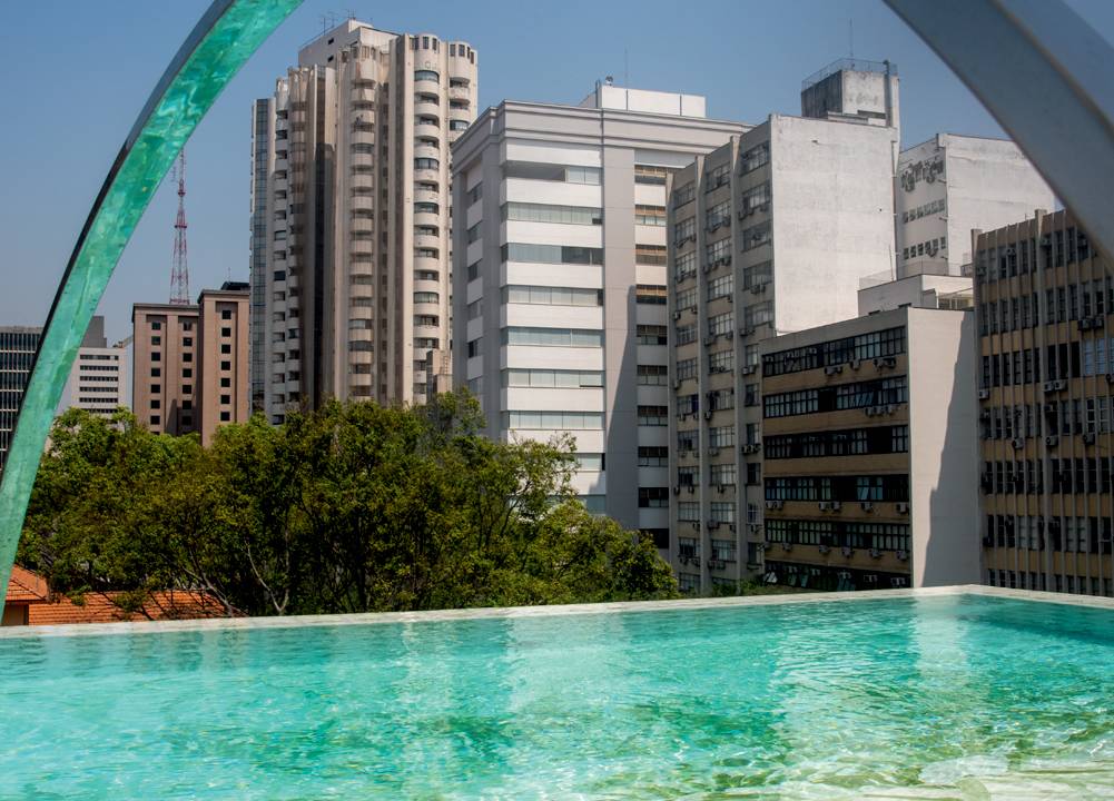 ´piscina-do-hotel-rosewood