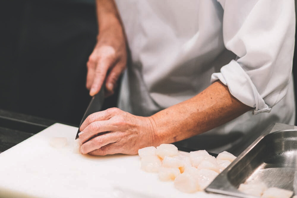 Kinoshita serve menu com alcachofra e champanhe a R$ 3.235,81 até o dia 28