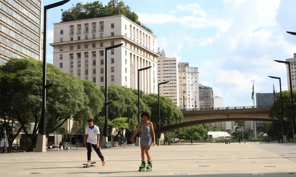 Vale do Anhangabaú vai ganhar uma “praia” em janeiro de 2025