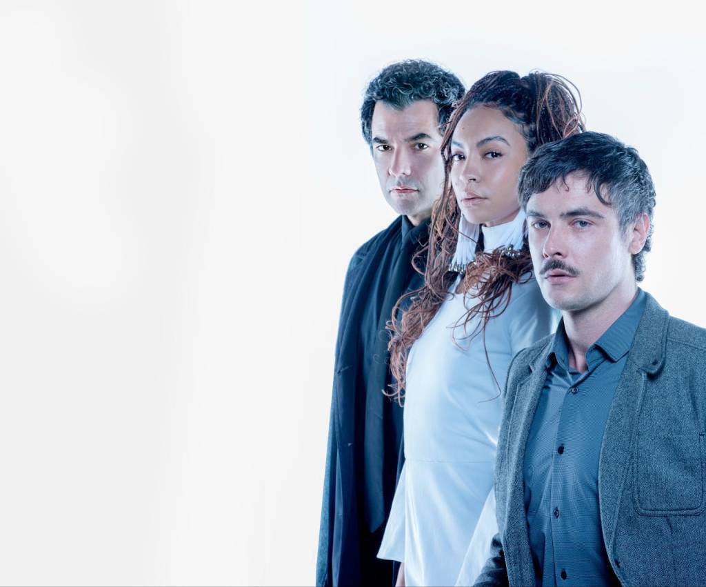 Sergio Guizé e Gustavo Machado estrelam peça sobre distopia futurista