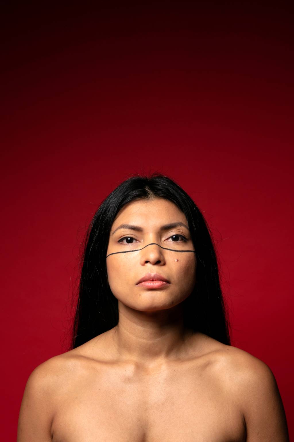 ‘Azira’i’, solo sobre primeira mulher pajé de Cana Brava, retorna para SP