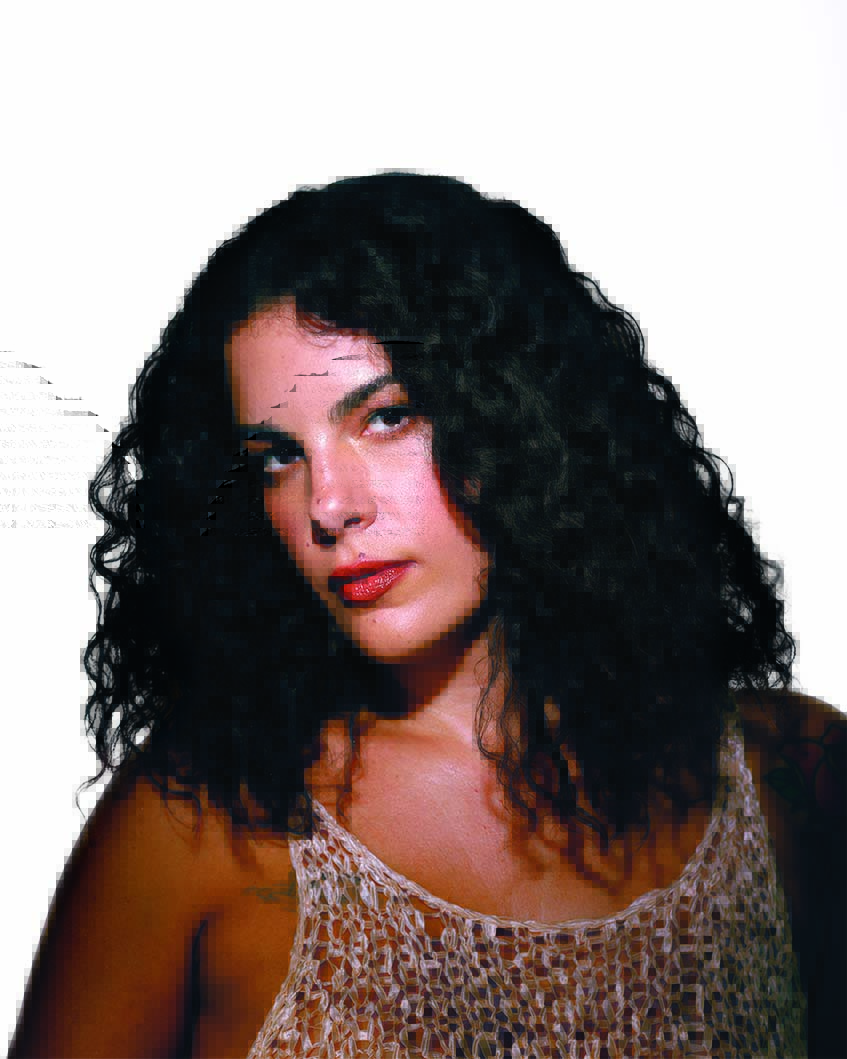 Céu anuncia show de 20 anos do seu primeiro disco em São Paulo