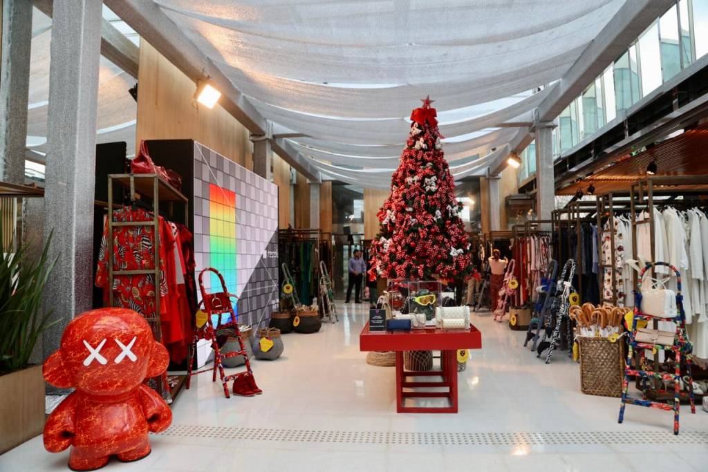Festival vende roupas e acessórios de luxo no JK Iguatemi