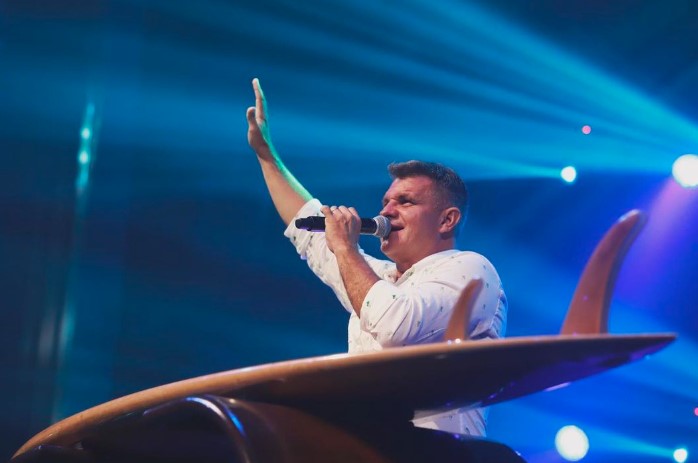 Morre em SP fundador da igreja Bola de Neve; saiba quem era o Pastor Rina