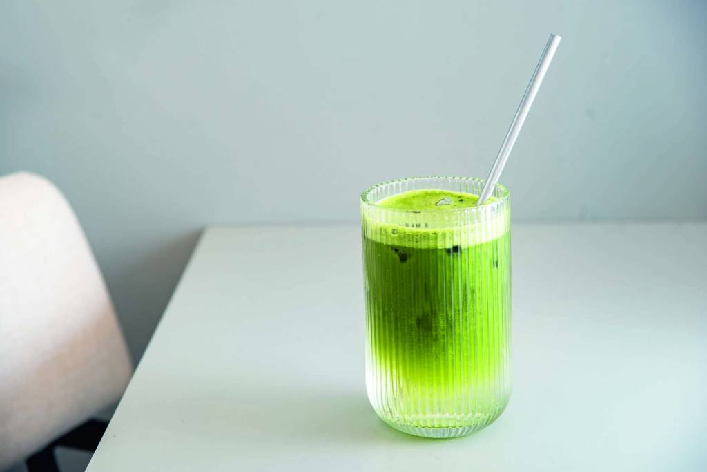 Matchá: a onda do chá verde em cafeterias e docerias de SP