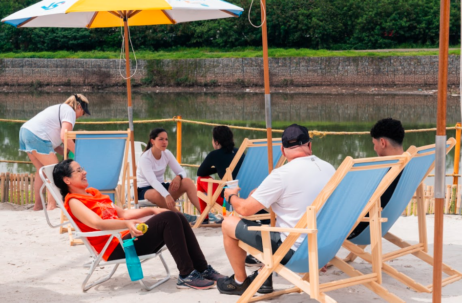 São Paulo ganha “Prainha de Paulista” à beira do rio Pinheiros