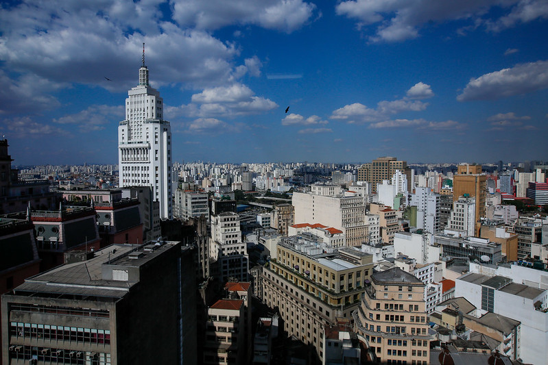 Sol e frio: confira a previsão do tempo para a semana em SP