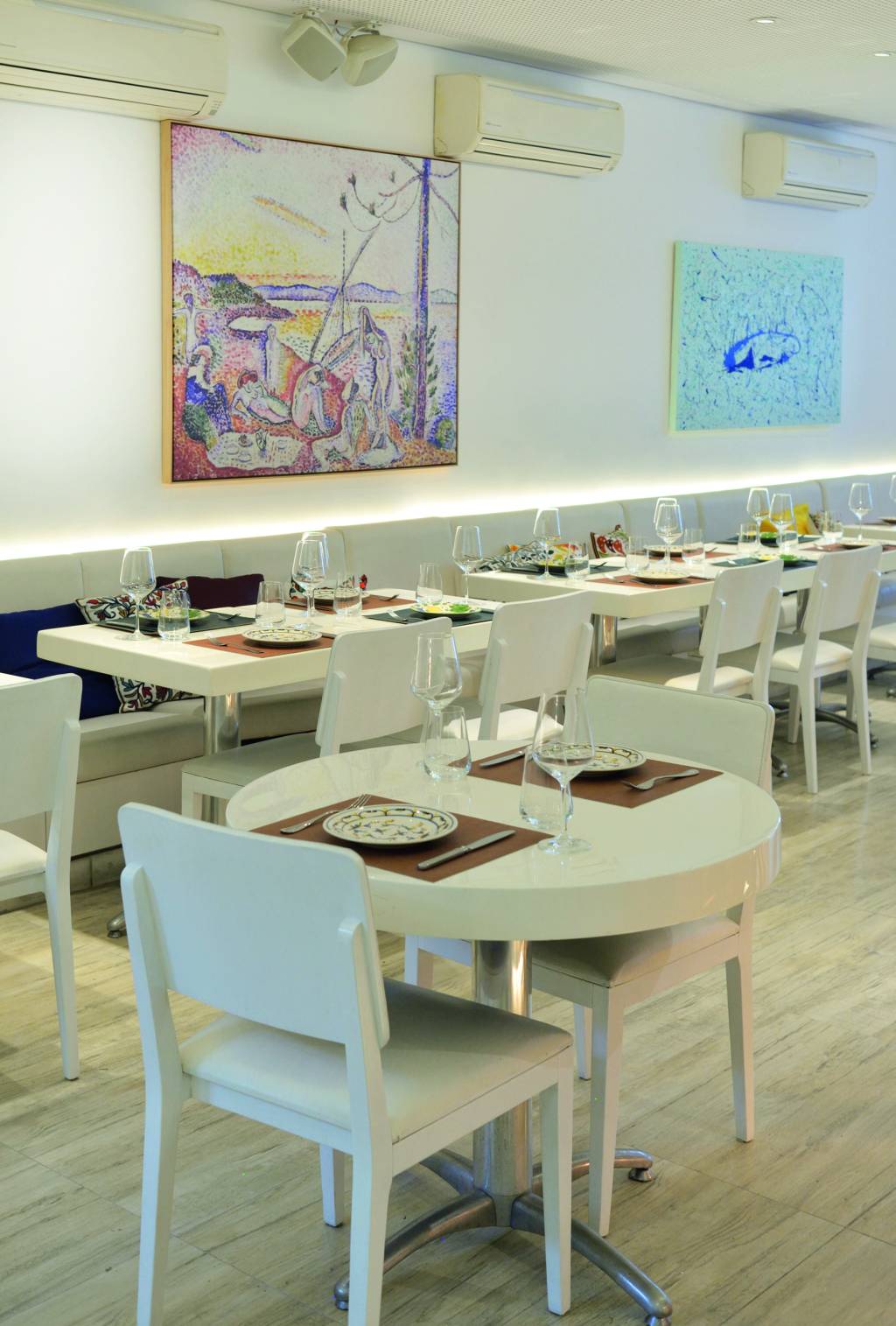 Midi Forneria Enoteca estreia com menu variado e 250 rótulos de vinhos