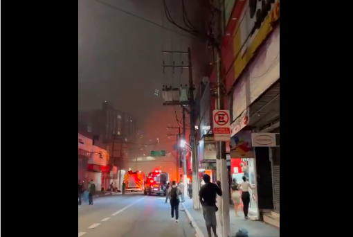 Incêndio destrói mercado na região central de São Paulo