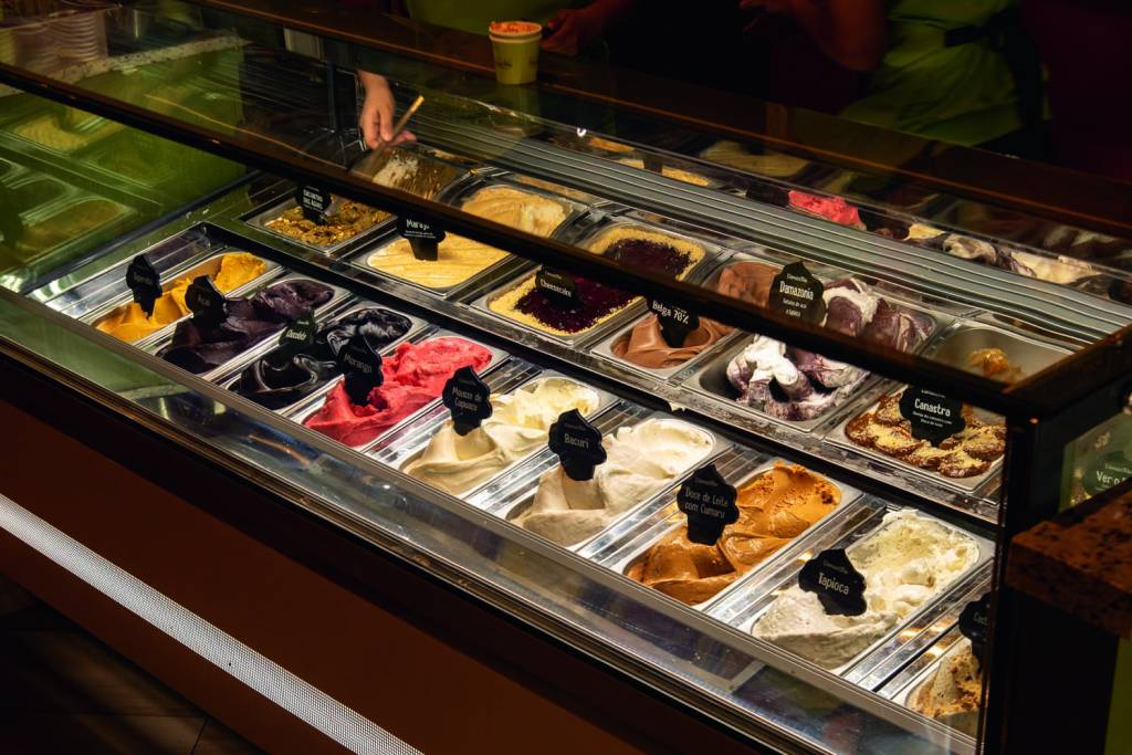 Gelateria Damazônia, vinda de Belém, vende sabores típicos da região Norte