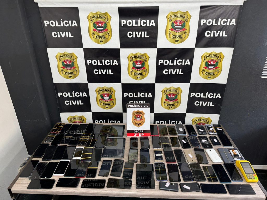 Polícia de SP emite 1.500 notificações para celulares roubados