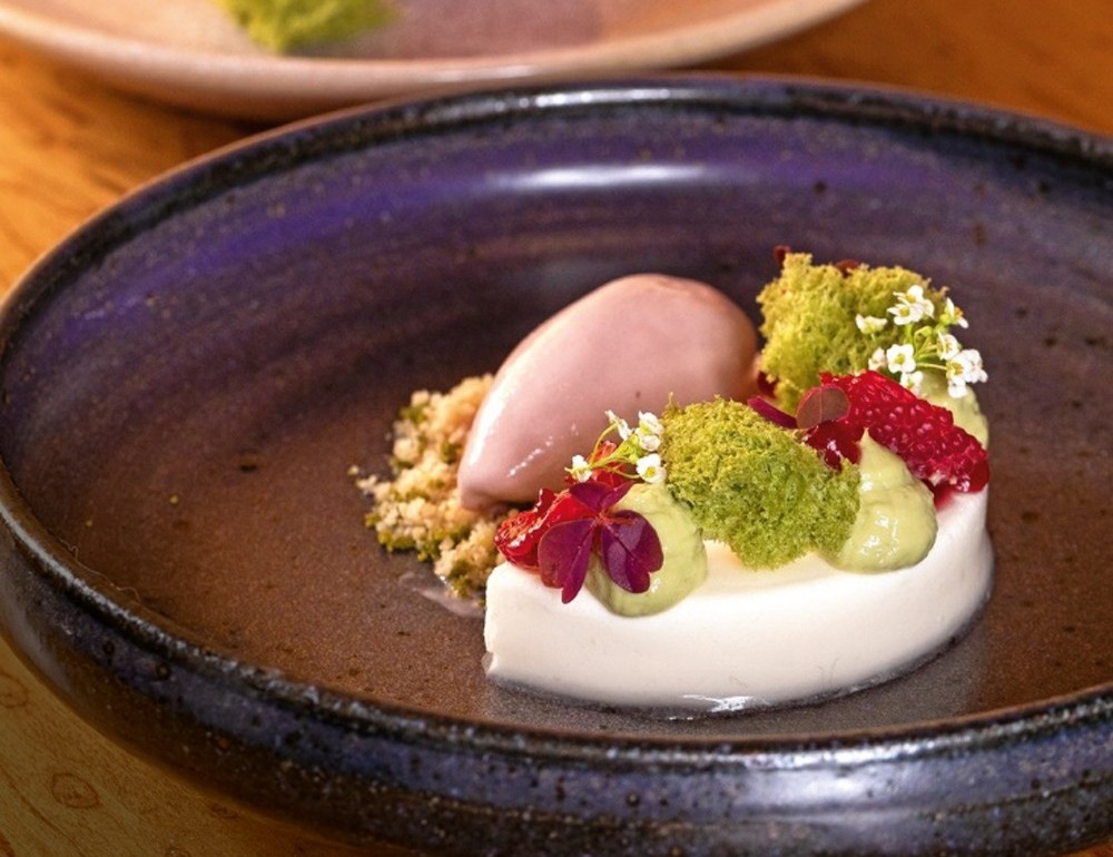 Duas sobremesas do Aizomê celebram o Hinamatsuri, Dia das Meninas no Japão