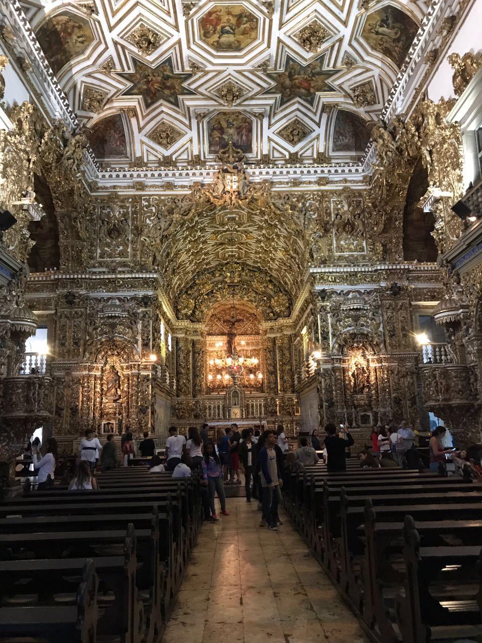 Turista de SP morre em desabamento de teto de Igreja de São Francisco em Salvador