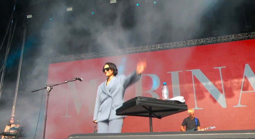 Marina Lima se irritou com técnicos de som no Lollapalooza