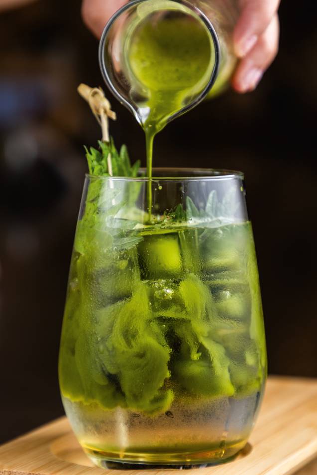 Aizomê Café: a bebida autoral midori fizz matchá Aizomê Café: a bebida autoral midori fizz matchá