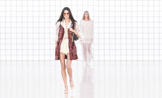 Chloe: Runway – Paris Fashion Week – Womenswear Spring-Summer 2025 Desfile-da-francesa-Chloé