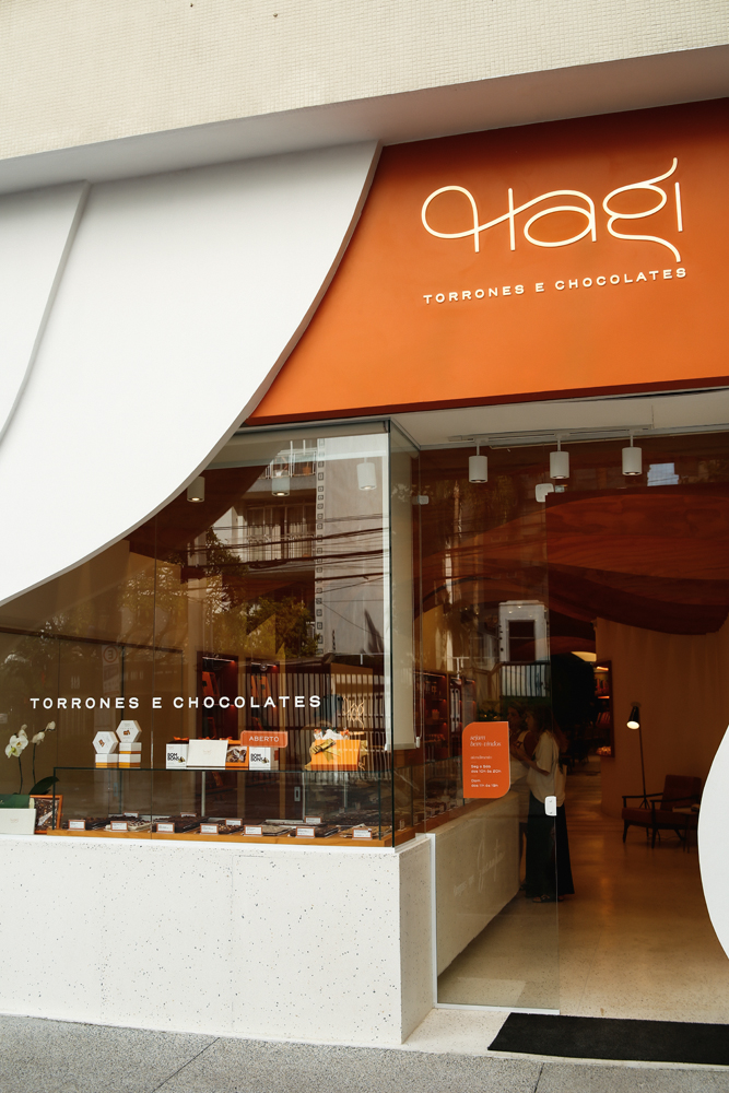 Hagi_Loja SP_Dani Neves (6).jpg Fachada da loja com vitrine