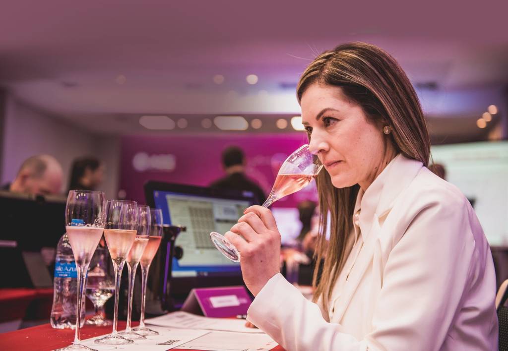 Mulheres no mundo dos vinhos: presença feminina é cada vez maior