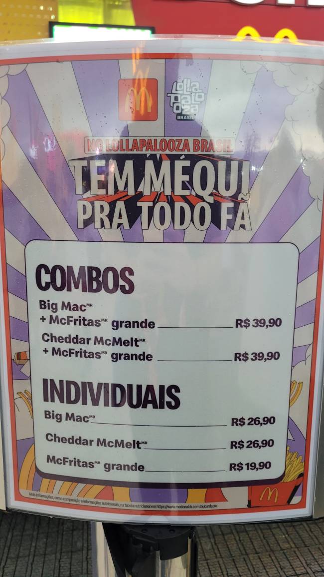 mc donalds lolla Lanches tradicionais do McDonalds disponíveis no Lollapalooza