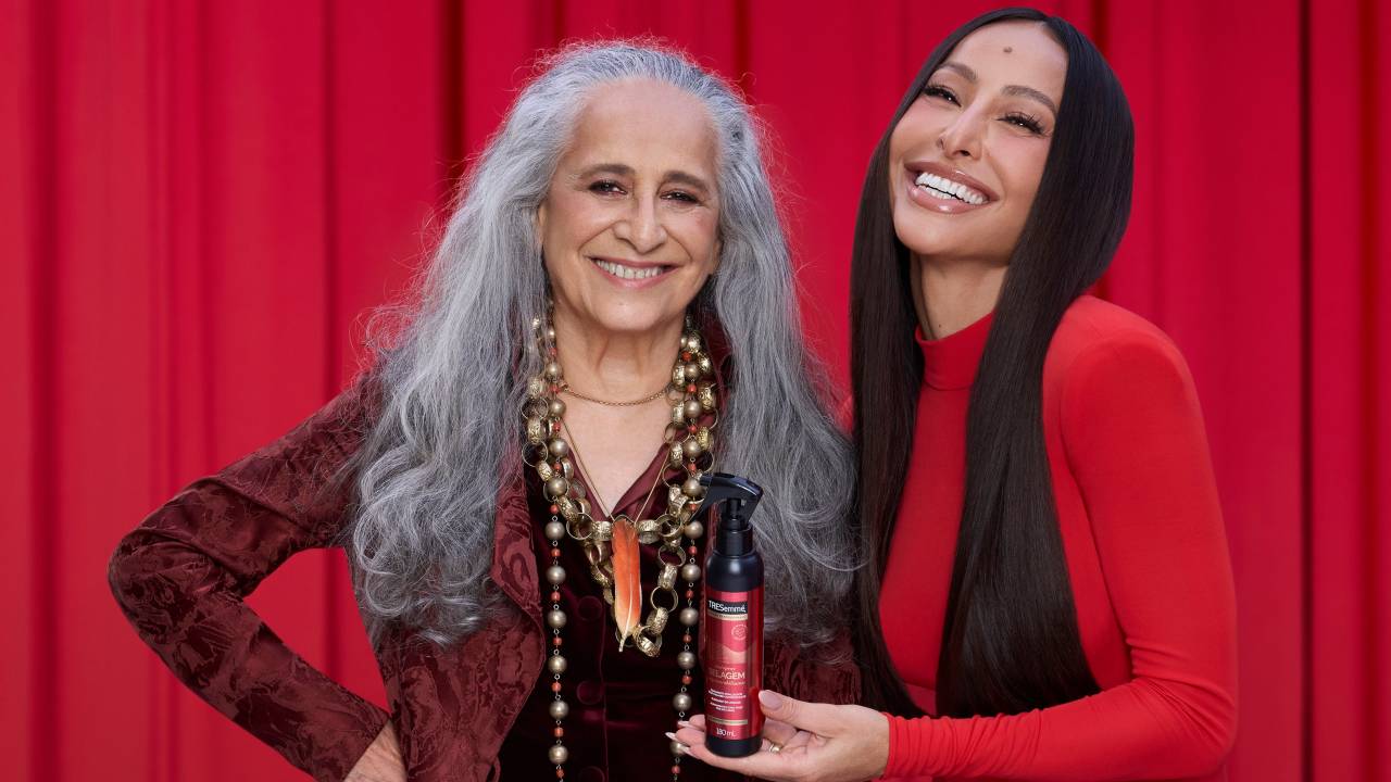 Maria Bethânia e Sabrina Sato em campanha publicitária