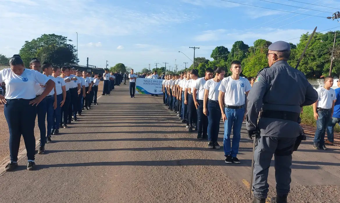 escolas-civico-militares