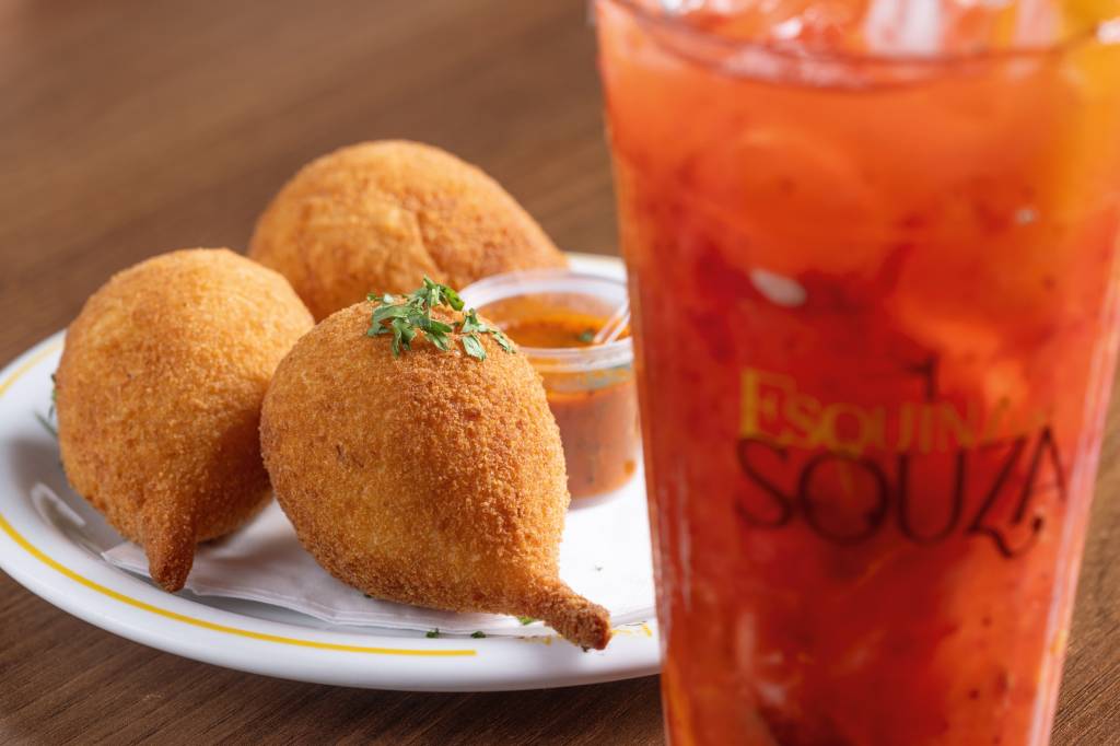 Coxinha de bacalhau da Esquina do Souza Coxinha de bacalhau da Esquina do Souza