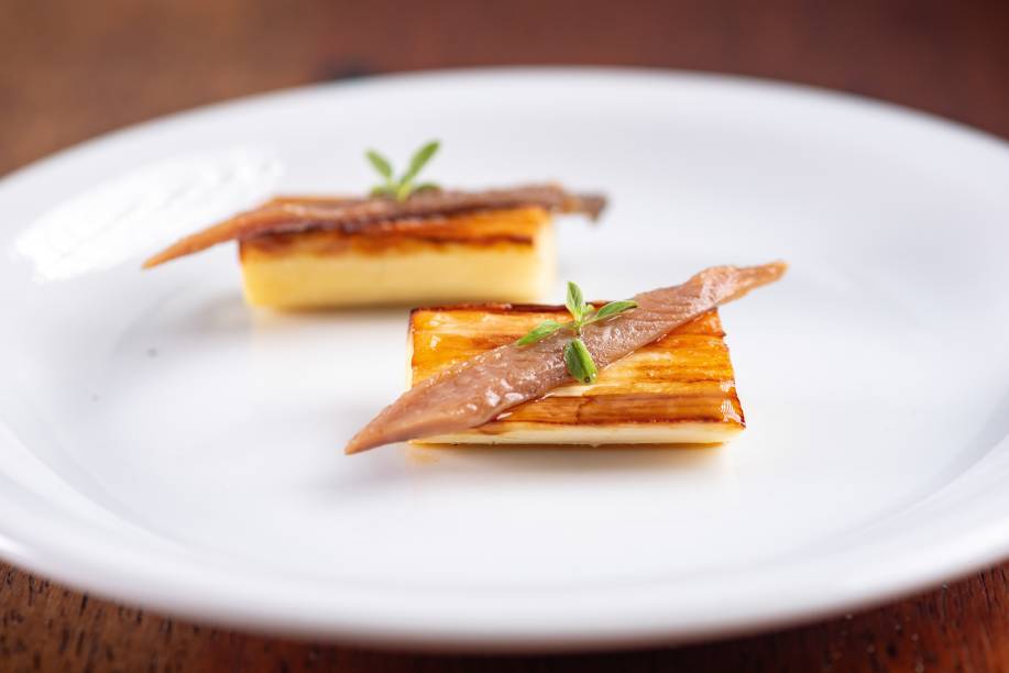 Canapé de palmito e anchova: no Jiboia Canapé de palmito e anchova: no Jiboia