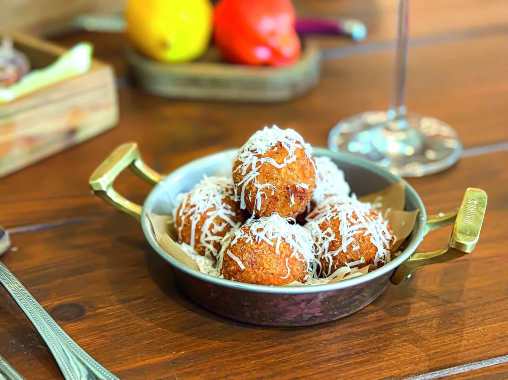 Marena Cucina – Bolinhos de risoto Marena Cucina - Arancini - Bolinhos de risoto