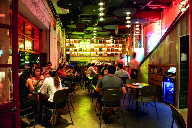 Bráz Elettrica, antes de estilo fast food, se transforma em pizza-bar