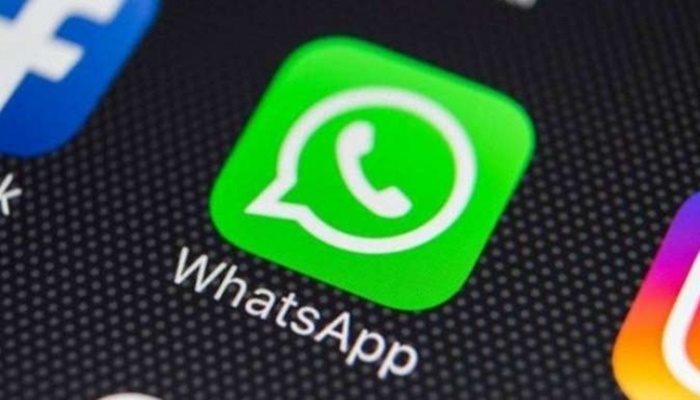 Aplicativo com telefone em verde