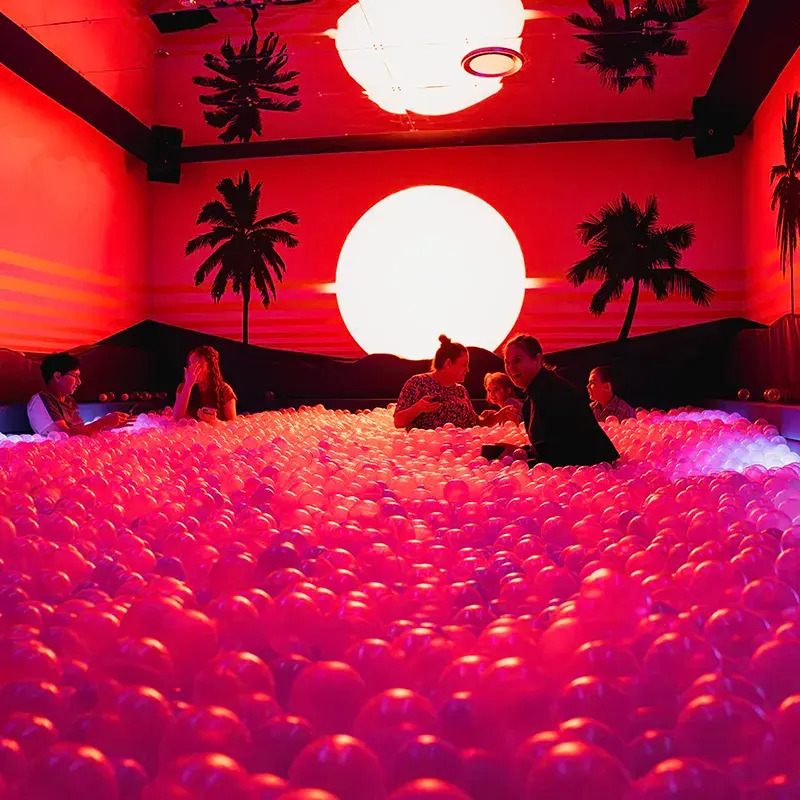 Experiência multissensorial que promete estimular dopamina chega em SP