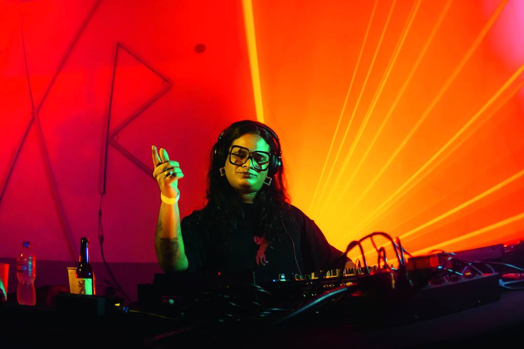 Paulete Lindacelva _ Crétditos_ @RECREIOclubber.jpg Sons da quebrada: Paulete leva raízes nordestinas em seus sons como DJ