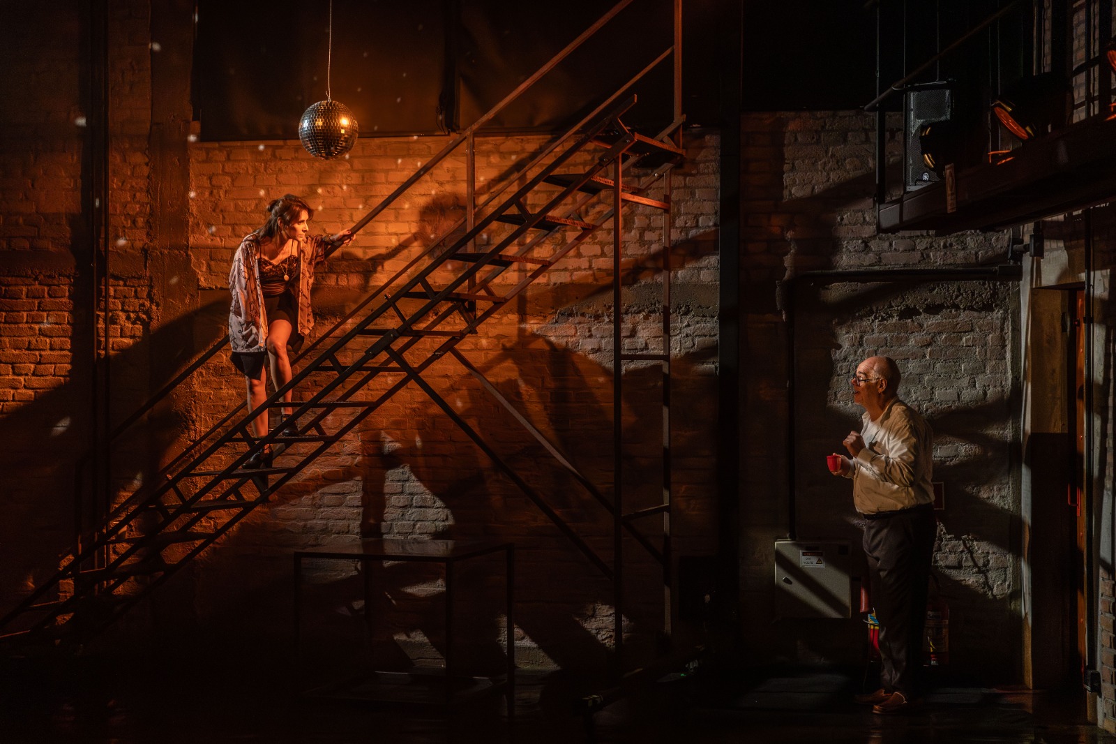 Versão moderna de Casa de Bonecas, de Ibsen, faz nova temporada