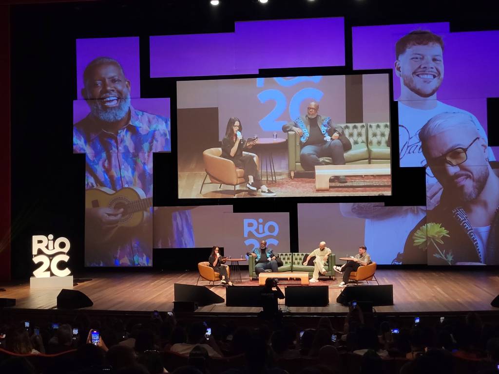 “Pagode virou grande negócio”, afirma Péricles