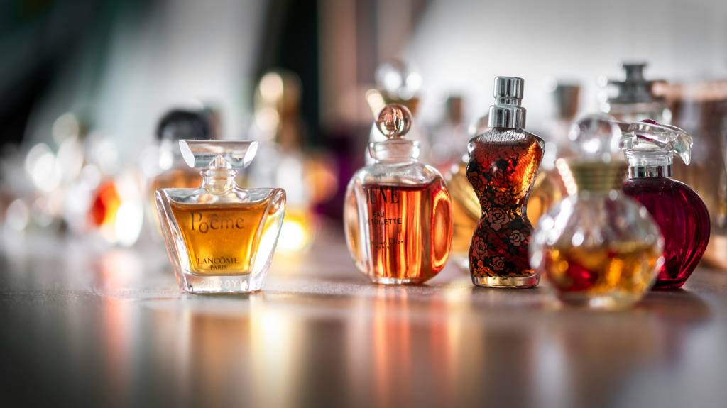 Perfume x personalidade: o que seu cheiro preferido diz sobre você?