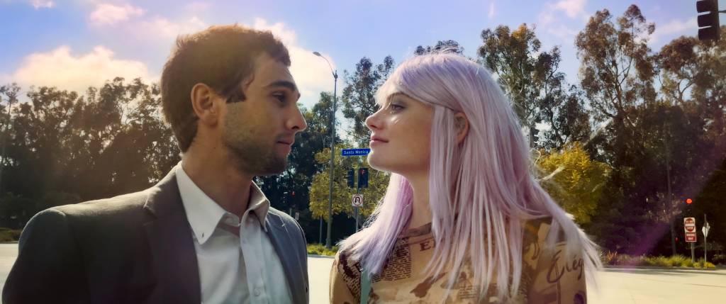 ‘June e John’ se resume basicamente à vibe de romance dos anos 2010