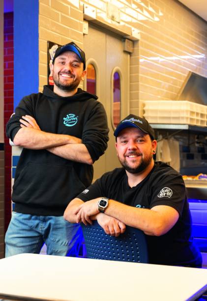 São Carlos Lanches: os sócios Rafael e Bruno Cera, de origem interiorana