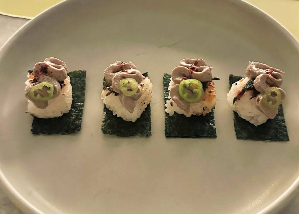 Domo, com música de vinil, serve pratos deliciosos na Vila Buarque