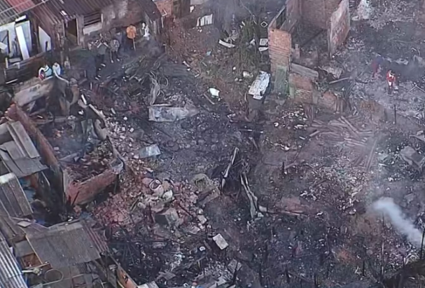 Incêndios atingem comunidades nas zonas sul e leste de SP
