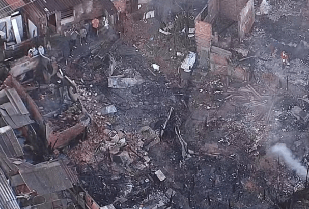 Incêndios atingem comunidades nas zonas sul e leste de SP