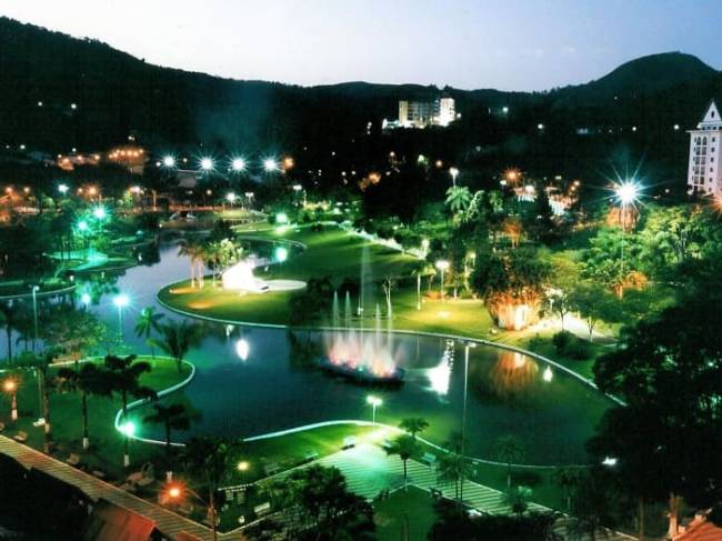 Praça Adhemar de Barros