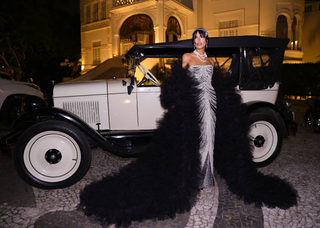 Anttónia Morais celebra aniversário com festão no Palácio dos Cedros